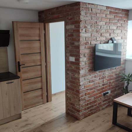 Apartman Basarija ฮราบูชิเซ ภายนอก รูปภาพ